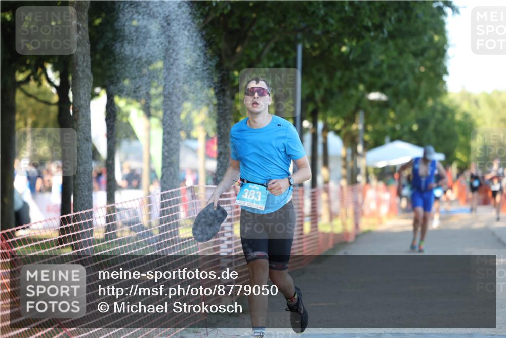 07.09.2025 - 19. Norderstedt Triathlon Michael Strokosch http://msf.ph/oto/8779050 07.09.2025 17:00:32 Laufen 383, 1449 meine-sportfotos.de