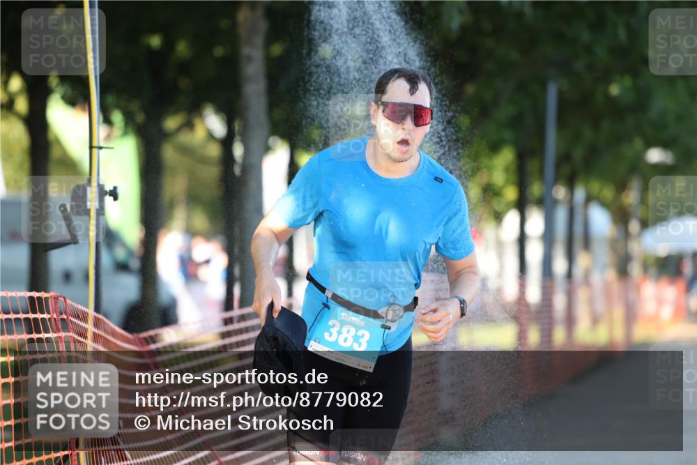 07.09.2025 - 19. Norderstedt Triathlon Michael Strokosch http://msf.ph/oto/8779082 07.09.2025 17:00:34 Laufen 383, 1449 meine-sportfotos.de