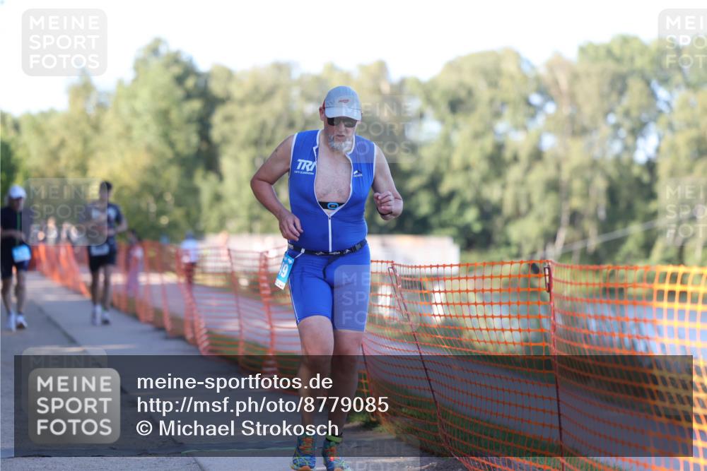 07.09.2025 - 19. Norderstedt Triathlon Michael Strokosch http://msf.ph/oto/8779085 07.09.2025 17:00:39 Laufen 940, 1437, 1449 meine-sportfotos.de