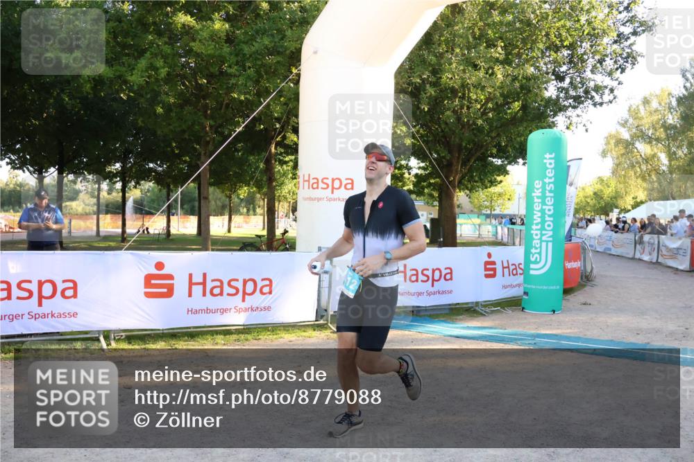 07.09.2025 - 19. Norderstedt Triathlon Zöllner http://msf.ph/oto/8779088 07.09.2025 17:28:54 Ziel 1412 meine-sportfotos.de