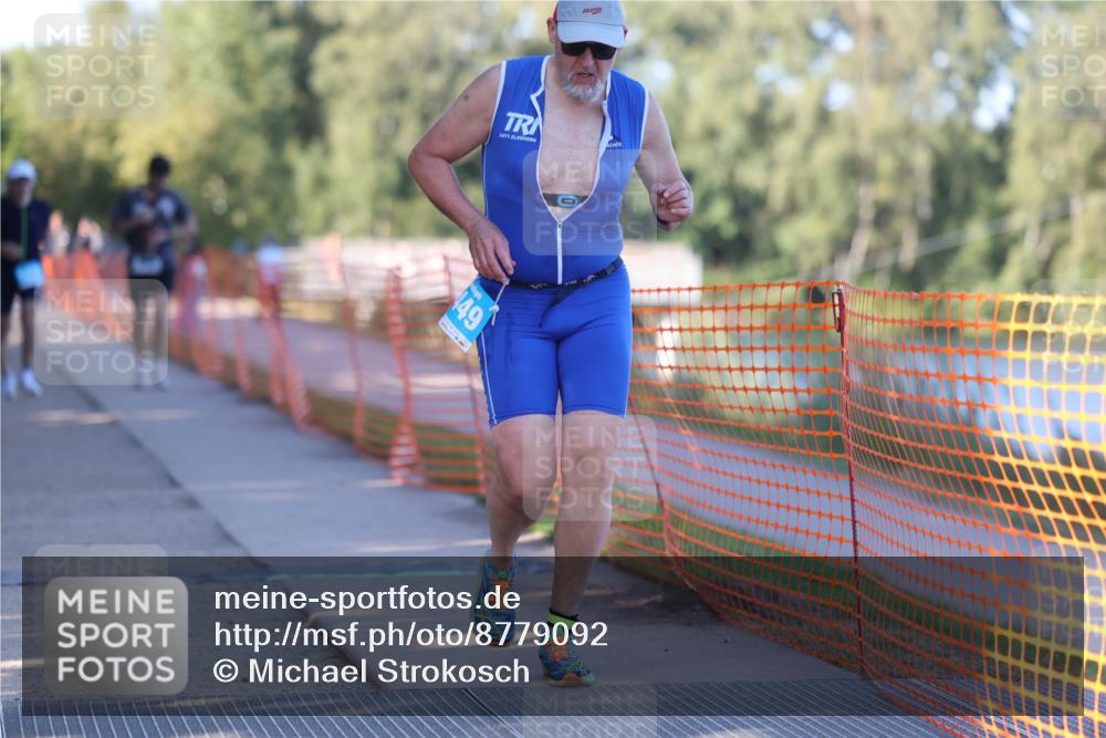 07.09.2025 - 19. Norderstedt Triathlon Michael Strokosch http://msf.ph/oto/8779092 07.09.2025 17:00:40 Laufen 940, 1437, 1449 meine-sportfotos.de