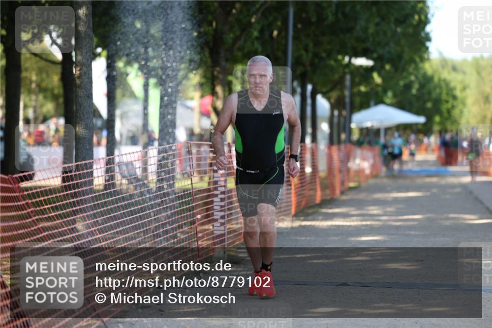 07.09.2025 - 19. Norderstedt Triathlon Michael Strokosch http://msf.ph/oto/8779102 07.09.2025 15:56:24 Laufen 391 meine-sportfotos.de