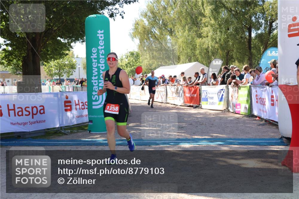 07.09.2025 - 19. Norderstedt Triathlon Zöllner http://msf.ph/oto/8779103 07.09.2025 12:36:38 Ziel 1258, 1319 meine-sportfotos.de