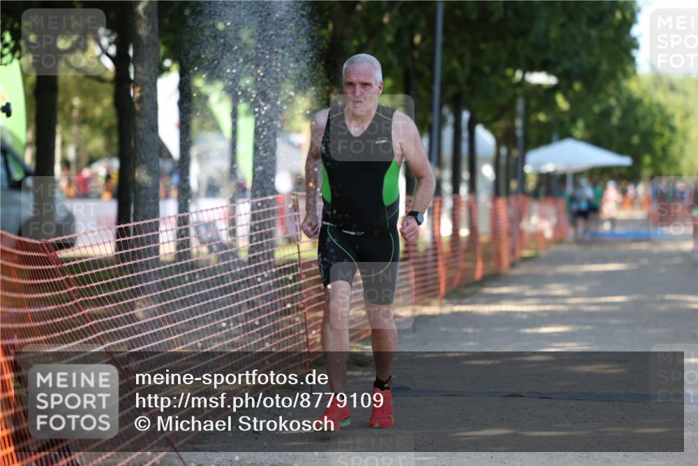 07.09.2025 - 19. Norderstedt Triathlon Michael Strokosch http://msf.ph/oto/8779109 07.09.2025 15:56:24 Laufen 391 meine-sportfotos.de