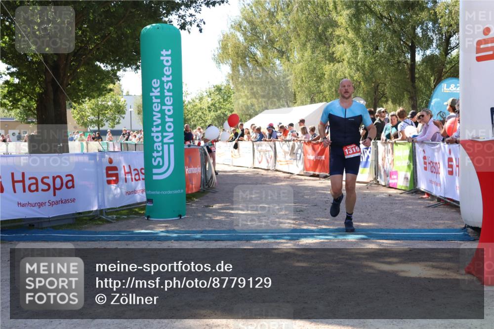 07.09.2025 - 19. Norderstedt Triathlon Zöllner http://msf.ph/oto/8779129 07.09.2025 12:36:42 Ziel 860, 1258, 1267, 1319 meine-sportfotos.de