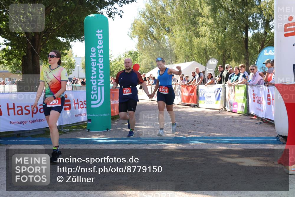 07.09.2025 - 19. Norderstedt Triathlon Zöllner http://msf.ph/oto/8779150 07.09.2025 12:36:48 Ziel 190, 860, 1267, 1319 meine-sportfotos.de