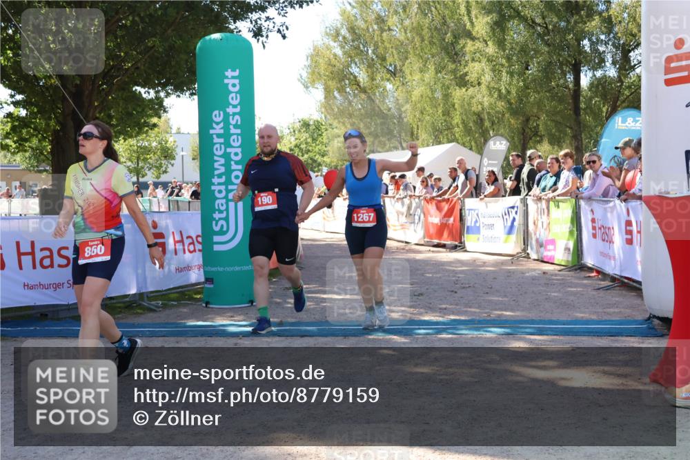 07.09.2025 - 19. Norderstedt Triathlon Zöllner http://msf.ph/oto/8779159 07.09.2025 12:36:48 Ziel 190, 860, 1267, 1319 meine-sportfotos.de