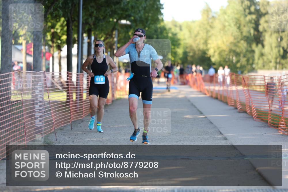 07.09.2025 - 19. Norderstedt Triathlon Michael Strokosch http://msf.ph/oto/8779208 07.09.2025 17:01:02 Laufen 883, 918 meine-sportfotos.de