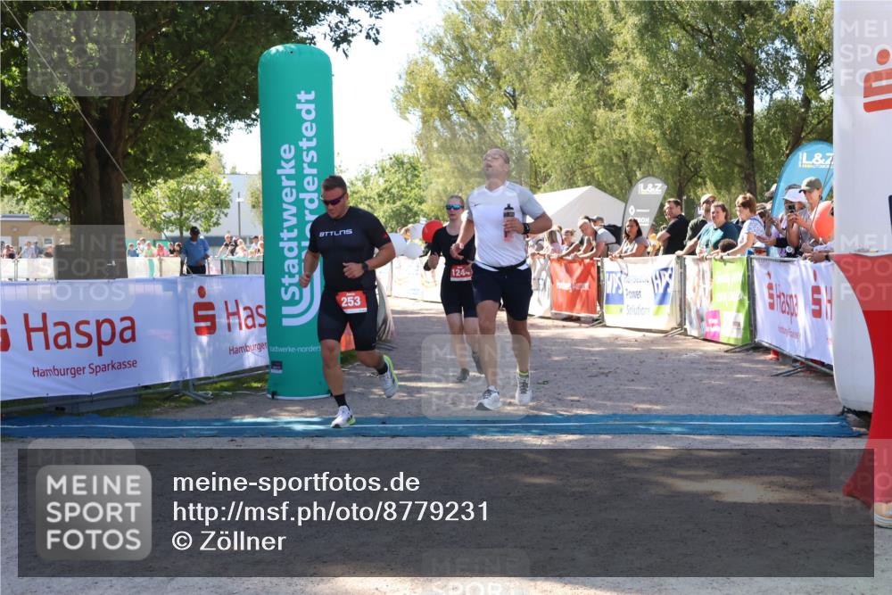 07.09.2025 - 19. Norderstedt Triathlon Zöllner http://msf.ph/oto/8779231 07.09.2025 12:37:36 Ziel 253, 280, 719, 861, 1244 meine-sportfotos.de