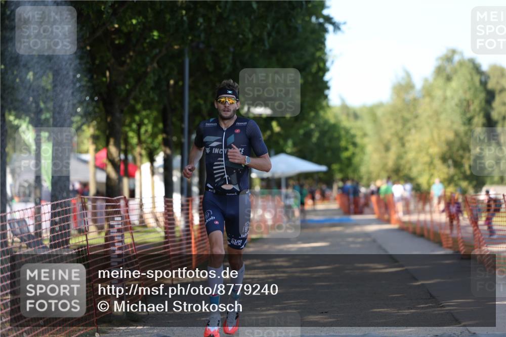 07.09.2025 - 19. Norderstedt Triathlon Michael Strokosch http://msf.ph/oto/8779240 07.09.2025 15:57:12 Laufen 1433 meine-sportfotos.de