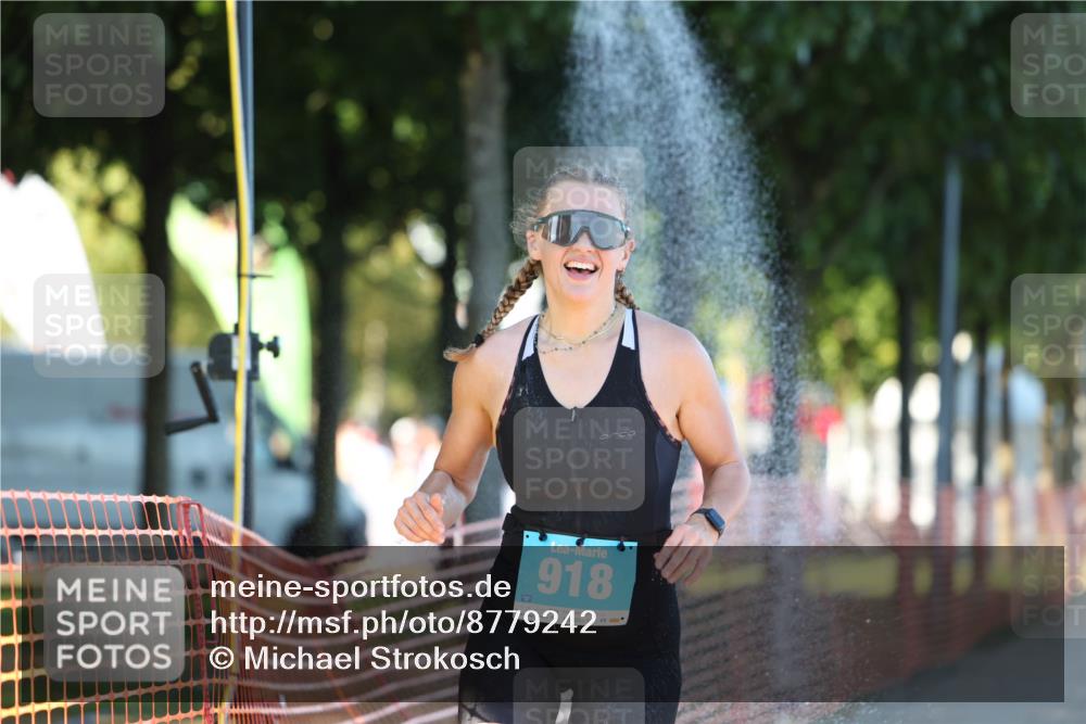 07.09.2025 - 19. Norderstedt Triathlon Michael Strokosch http://msf.ph/oto/8779242 07.09.2025 17:01:05 Laufen 883, 918, 1448 meine-sportfotos.de
