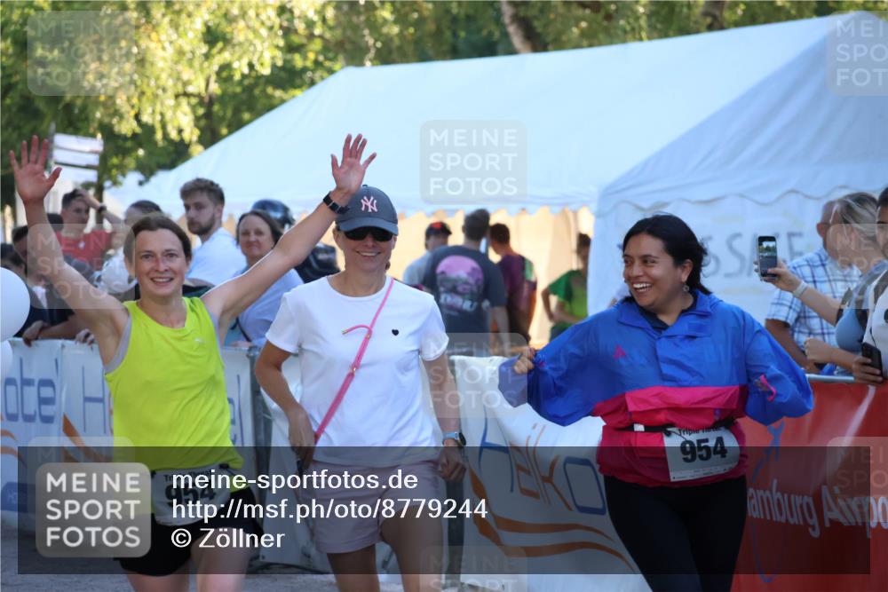 07.09.2025 - 19. Norderstedt Triathlon Zöllner http://msf.ph/oto/8779244 07.09.2025 17:29:52 Ziel 954 meine-sportfotos.de