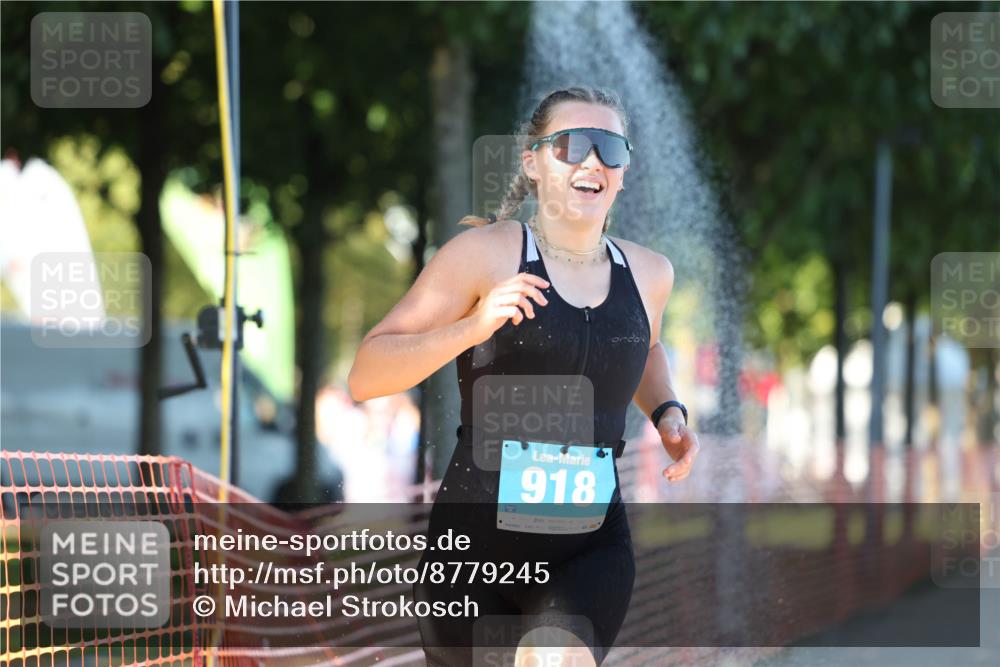 07.09.2025 - 19. Norderstedt Triathlon Michael Strokosch http://msf.ph/oto/8779245 07.09.2025 17:01:06 Laufen 883, 918, 1448 meine-sportfotos.de