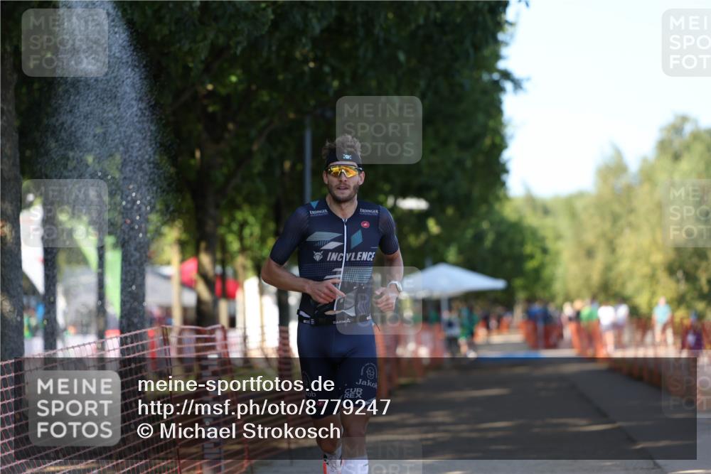07.09.2025 - 19. Norderstedt Triathlon Michael Strokosch http://msf.ph/oto/8779247 07.09.2025 15:57:12 Laufen 1433 meine-sportfotos.de