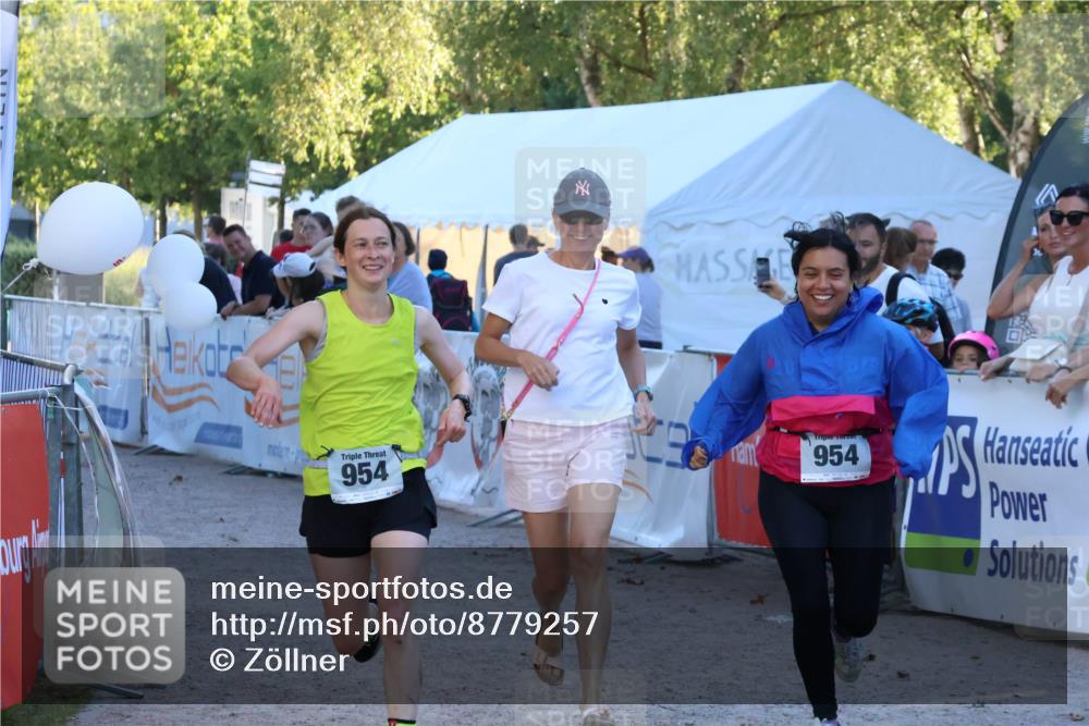 07.09.2025 - 19. Norderstedt Triathlon Zöllner http://msf.ph/oto/8779257 07.09.2025 17:29:53 Ziel 954 meine-sportfotos.de