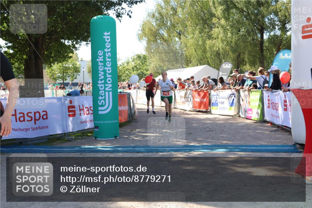 07.09.2025 - 19. Norderstedt Triathlon Zöllner http://msf.ph/oto/8779271 07.09.2025 12:37:39 Ziel 253, 280, 719, 861, 1244 meine-sportfotos.de