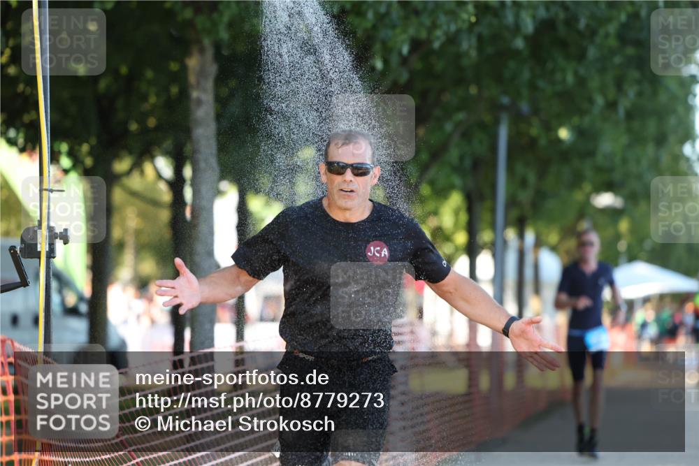 07.09.2025 - 19. Norderstedt Triathlon Michael Strokosch http://msf.ph/oto/8779273 07.09.2025 17:01:13 Laufen 1435, 1448 meine-sportfotos.de