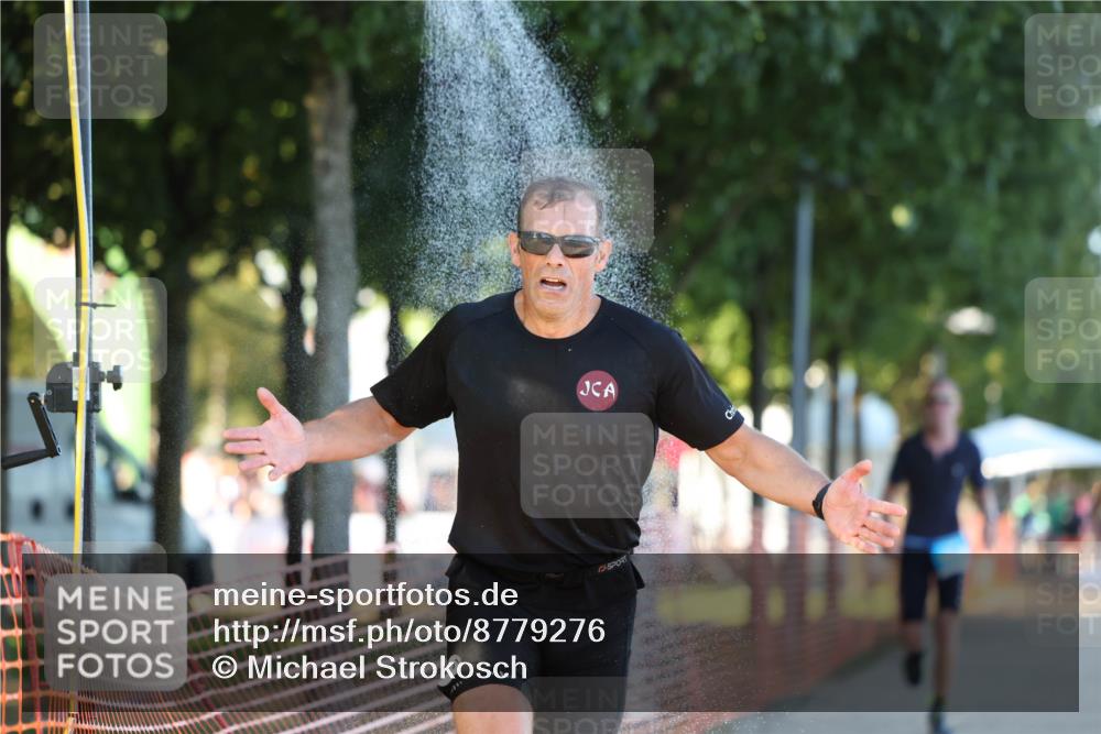 07.09.2025 - 19. Norderstedt Triathlon Michael Strokosch http://msf.ph/oto/8779276 07.09.2025 17:01:13 Laufen 1435, 1448 meine-sportfotos.de
