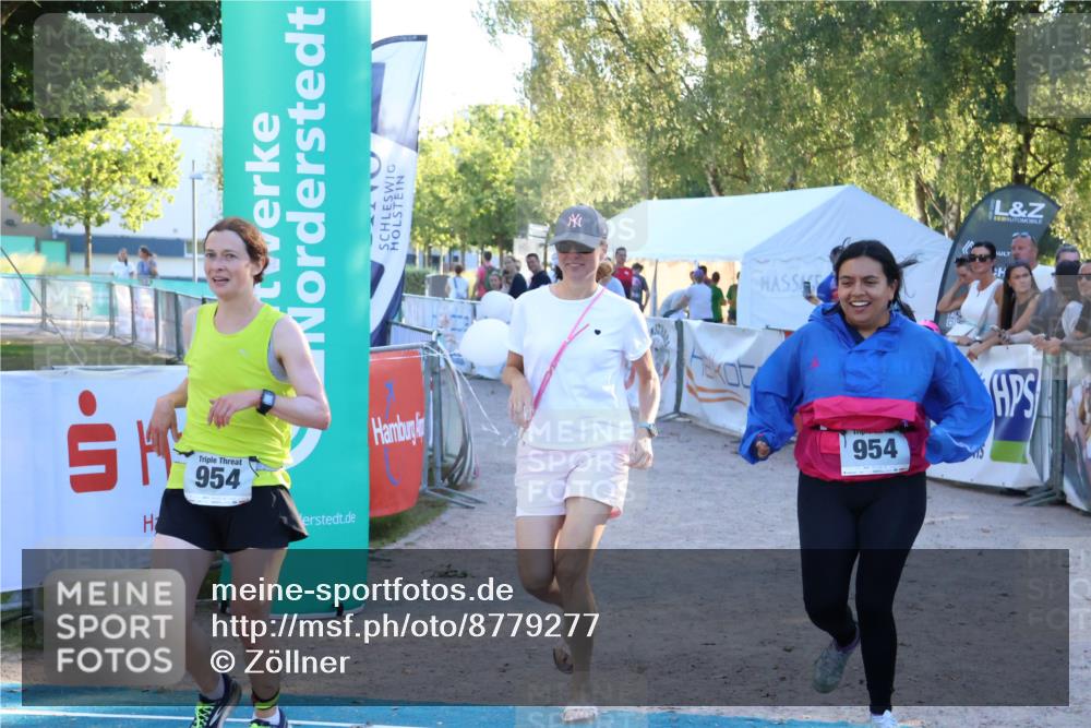 07.09.2025 - 19. Norderstedt Triathlon Zöllner http://msf.ph/oto/8779277 07.09.2025 17:29:55 Ziel 954 meine-sportfotos.de