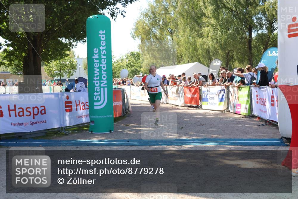 07.09.2025 - 19. Norderstedt Triathlon Zöllner http://msf.ph/oto/8779278 07.09.2025 12:37:39 Ziel 253, 280, 719, 861, 1244 meine-sportfotos.de