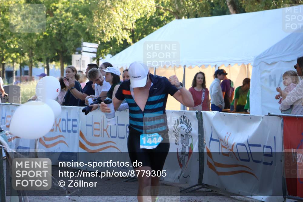 07.09.2025 - 19. Norderstedt Triathlon Zöllner http://msf.ph/oto/8779305 07.09.2025 17:30:12 Ziel 1444 meine-sportfotos.de