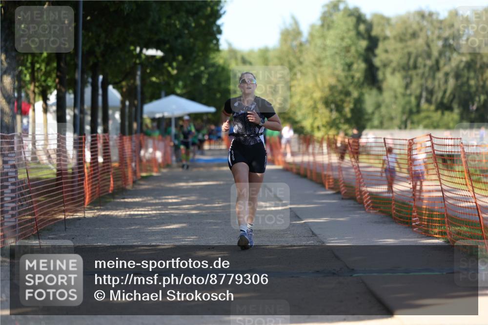 07.09.2025 - 19. Norderstedt Triathlon Michael Strokosch http://msf.ph/oto/8779306 07.09.2025 15:57:49 Laufen 887 meine-sportfotos.de