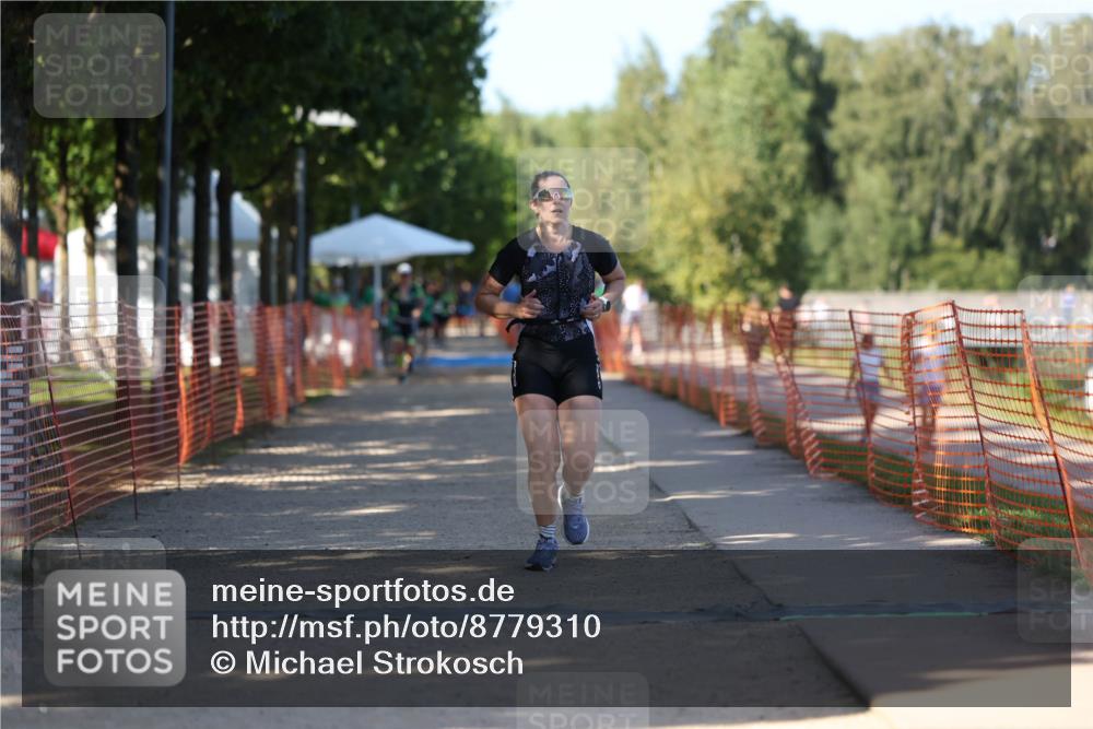 07.09.2025 - 19. Norderstedt Triathlon Michael Strokosch http://msf.ph/oto/8779310 07.09.2025 15:57:49 Laufen 887 meine-sportfotos.de