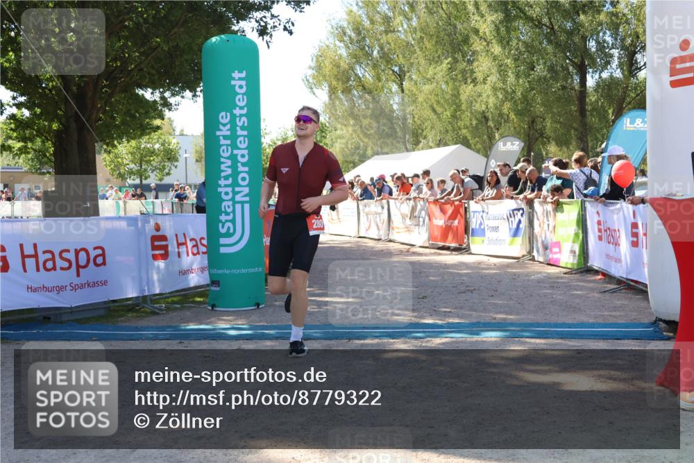 07.09.2025 - 19. Norderstedt Triathlon Zöllner http://msf.ph/oto/8779322 07.09.2025 12:37:42 Ziel 253, 280, 719, 1244 meine-sportfotos.de