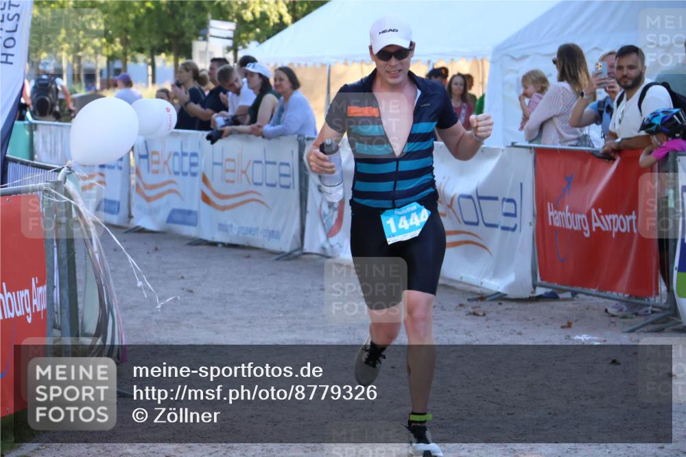 07.09.2025 - 19. Norderstedt Triathlon Zöllner http://msf.ph/oto/8779326 07.09.2025 17:30:13 Ziel 1444 meine-sportfotos.de