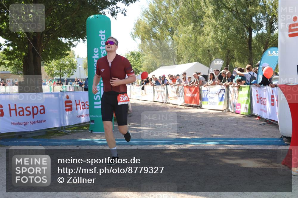 07.09.2025 - 19. Norderstedt Triathlon Zöllner http://msf.ph/oto/8779327 07.09.2025 12:37:42 Ziel 253, 280, 719, 1244 meine-sportfotos.de