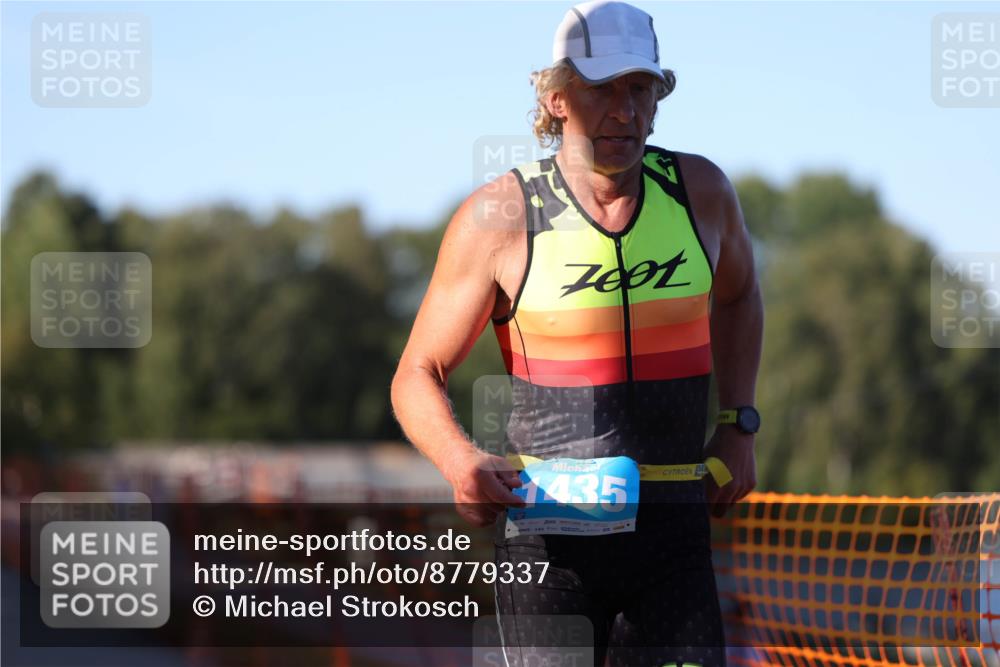 07.09.2025 - 19. Norderstedt Triathlon Michael Strokosch http://msf.ph/oto/8779337 07.09.2025 17:01:23 Laufen 1435 meine-sportfotos.de