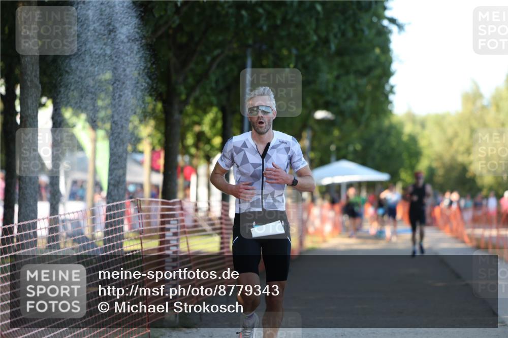 07.09.2025 - 19. Norderstedt Triathlon Michael Strokosch http://msf.ph/oto/8779343 07.09.2025 17:01:26 Laufen  meine-sportfotos.de
