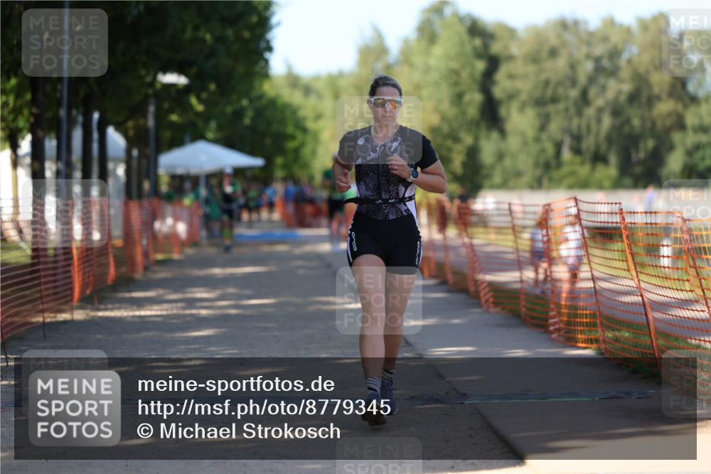 07.09.2025 - 19. Norderstedt Triathlon Michael Strokosch http://msf.ph/oto/8779345 07.09.2025 15:57:51 Laufen 887 meine-sportfotos.de