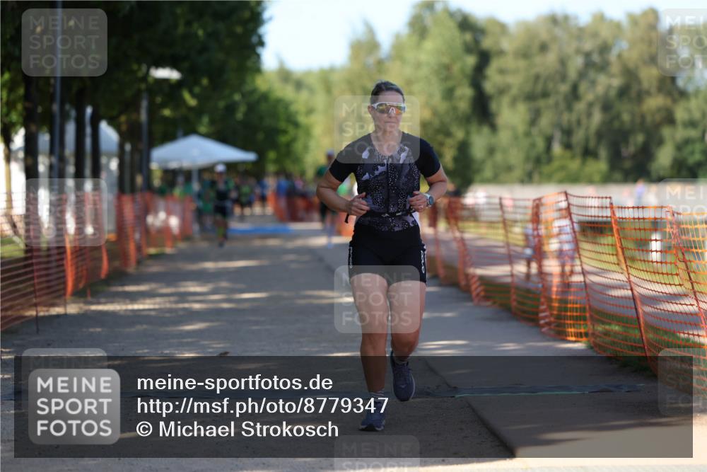 07.09.2025 - 19. Norderstedt Triathlon Michael Strokosch http://msf.ph/oto/8779347 07.09.2025 15:57:51 Laufen 887 meine-sportfotos.de