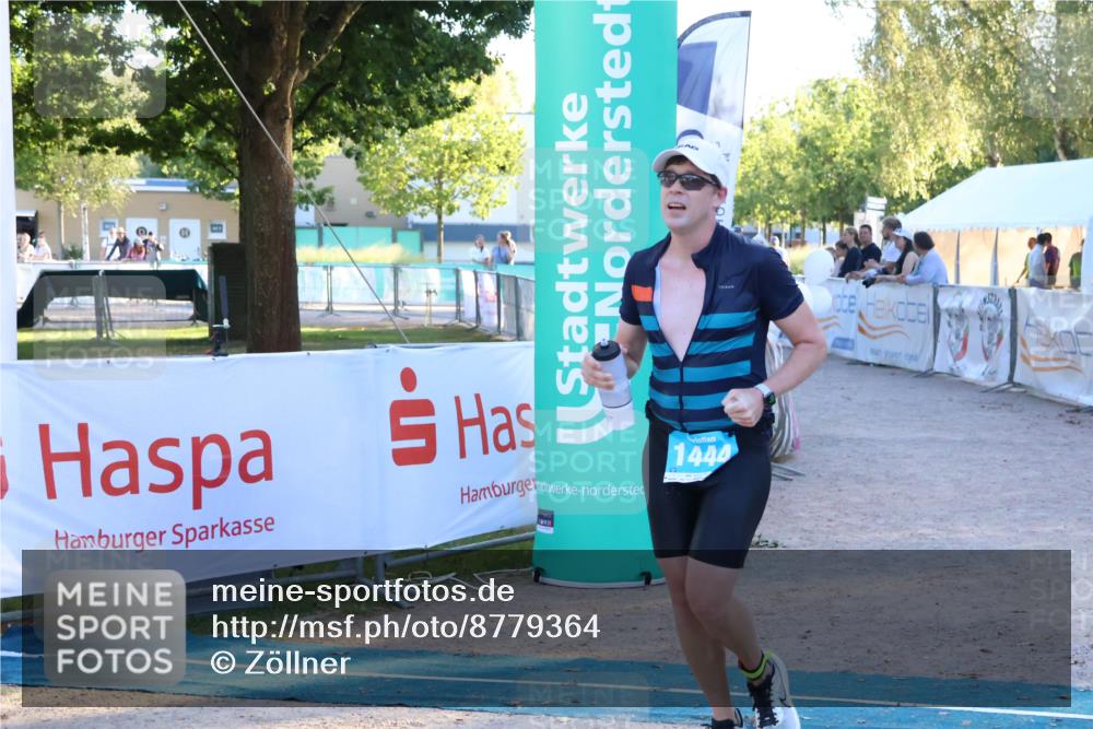 07.09.2025 - 19. Norderstedt Triathlon Zöllner http://msf.ph/oto/8779364 07.09.2025 17:30:15 Ziel 894, 1444 meine-sportfotos.de
