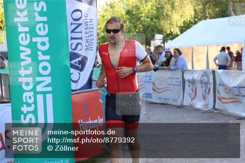 07.09.2025 - 19. Norderstedt Triathlon Zöllner http://msf.ph/oto/8779392 07.09.2025 17:30:20 Ziel 894, 1444 meine-sportfotos.de