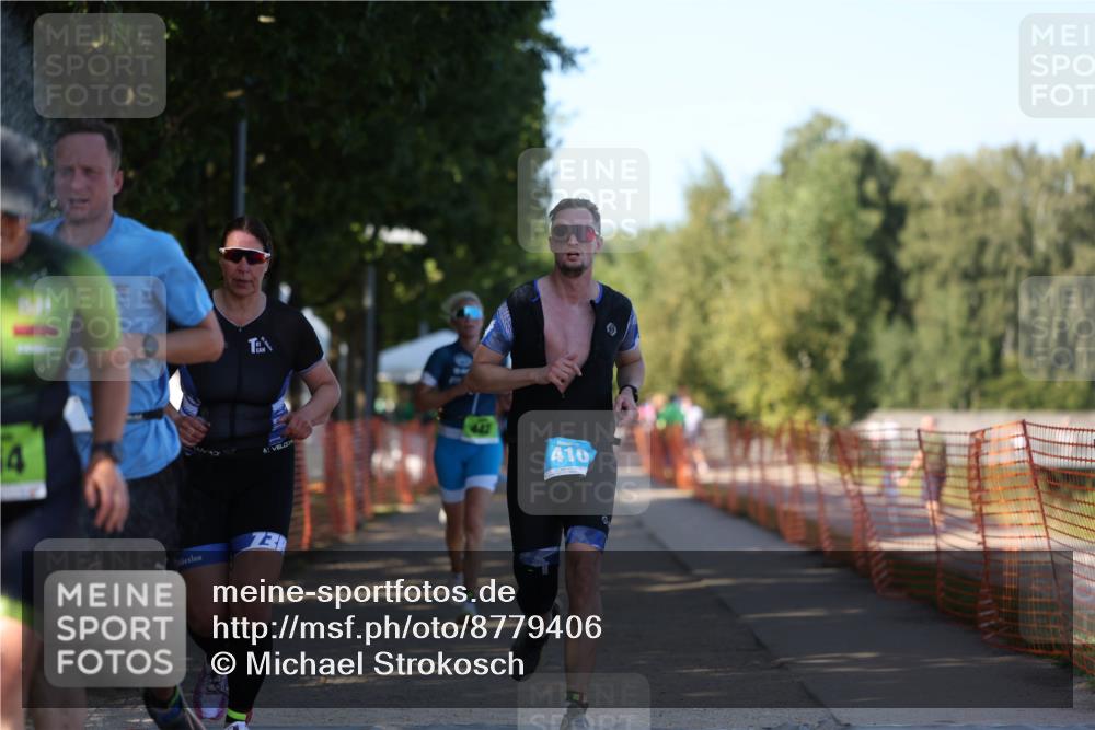 07.09.2025 - 19. Norderstedt Triathlon Michael Strokosch http://msf.ph/oto/8779406 07.09.2025 15:58:24 Laufen 442, 454, 1509 meine-sportfotos.de