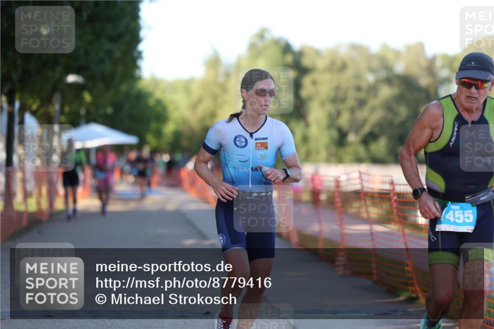 07.09.2025 - 19. Norderstedt Triathlon Michael Strokosch http://msf.ph/oto/8779416 07.09.2025 17:01:44 Laufen 903, 1455 meine-sportfotos.de