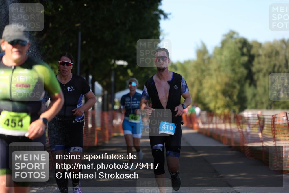07.09.2025 - 19. Norderstedt Triathlon Michael Strokosch http://msf.ph/oto/8779417 07.09.2025 15:58:25 Laufen 442, 454, 1509 meine-sportfotos.de
