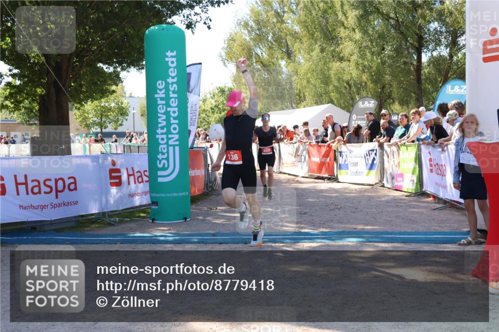 07.09.2025 - 19. Norderstedt Triathlon Zöllner http://msf.ph/oto/8779418 07.09.2025 12:38:30 Ziel 136, 859 meine-sportfotos.de