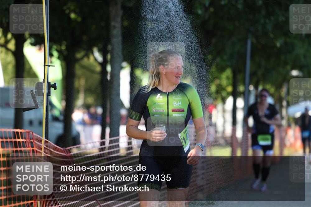 07.09.2025 - 19. Norderstedt Triathlon Michael Strokosch http://msf.ph/oto/8779435 07.09.2025 17:02:04 Laufen 897, 934, 1482 meine-sportfotos.de