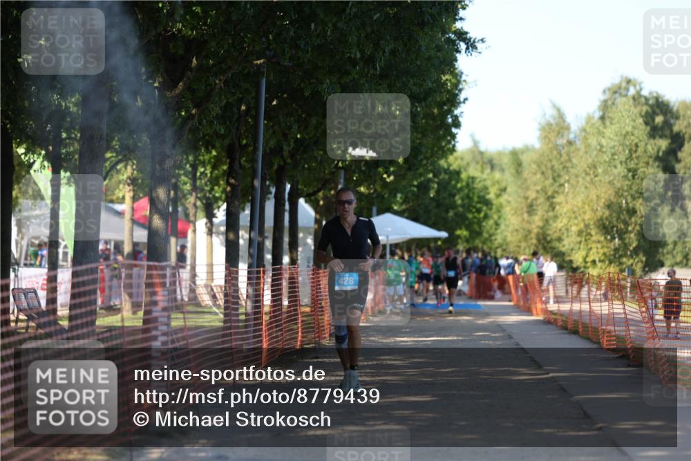 07.09.2025 - 19. Norderstedt Triathlon Michael Strokosch http://msf.ph/oto/8779439 07.09.2025 15:58:31 Laufen 442 meine-sportfotos.de