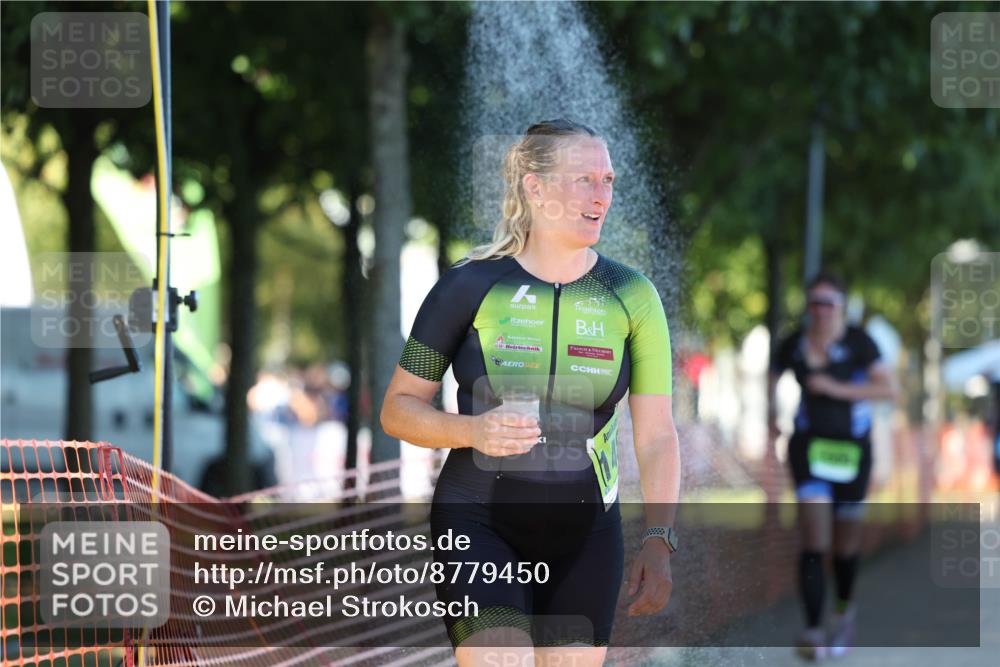 07.09.2025 - 19. Norderstedt Triathlon Michael Strokosch http://msf.ph/oto/8779450 07.09.2025 17:02:05 Laufen 897, 934, 1482 meine-sportfotos.de