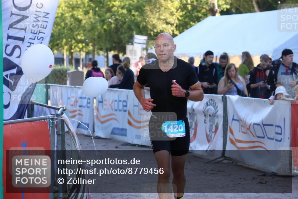 07.09.2025 - 19. Norderstedt Triathlon Zöllner http://msf.ph/oto/8779456 07.09.2025 17:31:13 Ziel 1420 meine-sportfotos.de