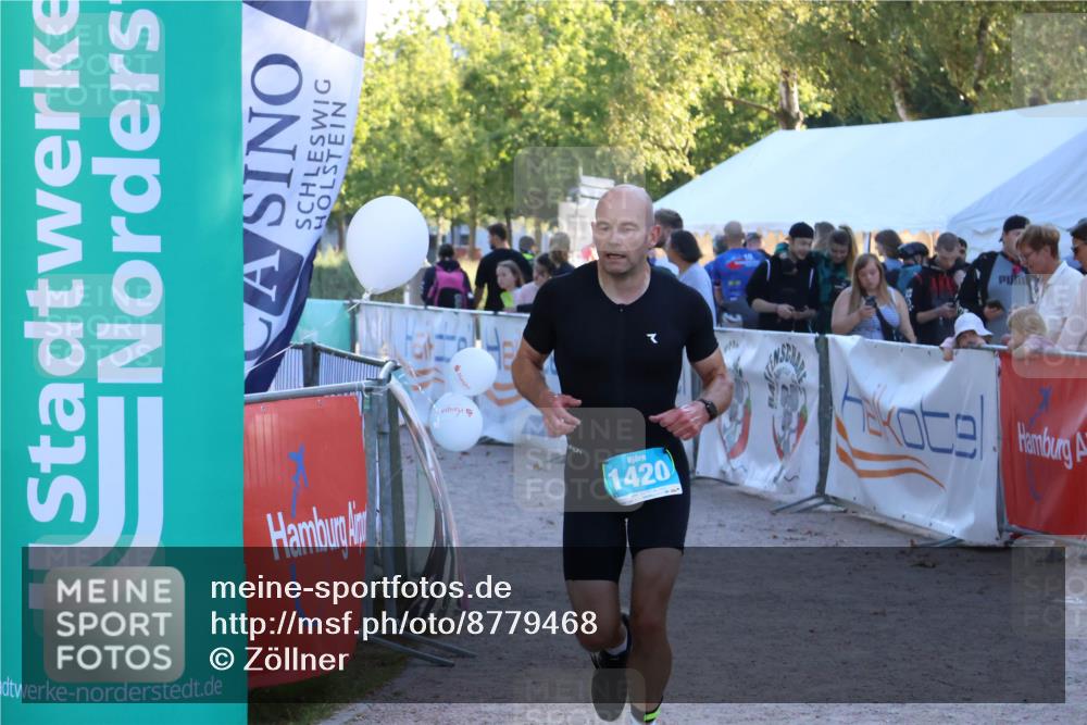07.09.2025 - 19. Norderstedt Triathlon Zöllner http://msf.ph/oto/8779468 07.09.2025 17:31:14 Ziel 1420 meine-sportfotos.de