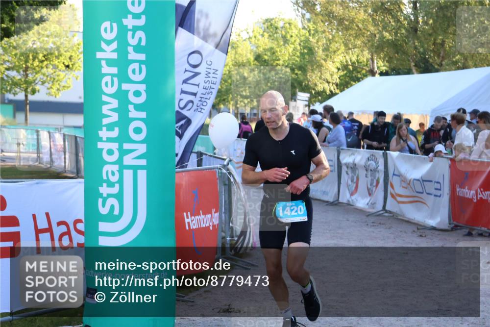 07.09.2025 - 19. Norderstedt Triathlon Zöllner http://msf.ph/oto/8779473 07.09.2025 17:31:14 Ziel 1420 meine-sportfotos.de