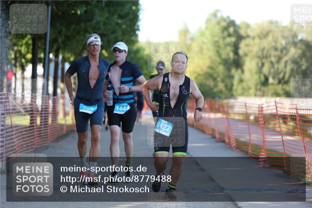 07.09.2025 - 19. Norderstedt Triathlon Michael Strokosch http://msf.ph/oto/8779488 07.09.2025 17:02:18 Laufen 396, 1427, 1444, 1472, 1613 meine-sportfotos.de