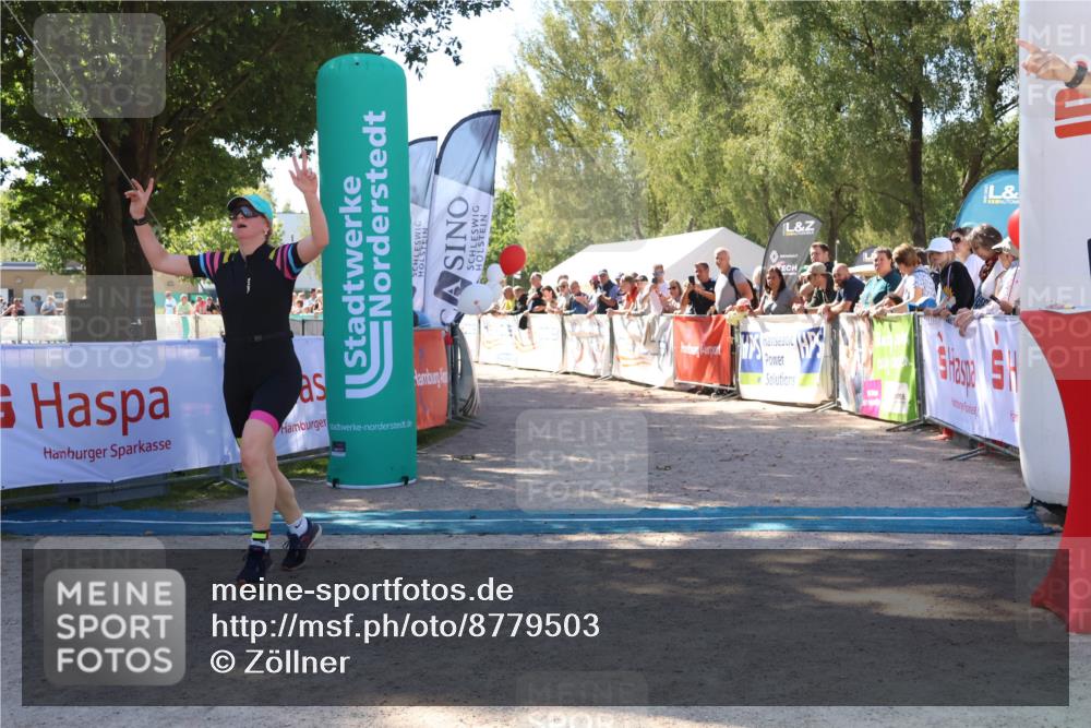 07.09.2025 - 19. Norderstedt Triathlon Zöllner http://msf.ph/oto/8779503 07.09.2025 12:38:48 Ziel 299 meine-sportfotos.de