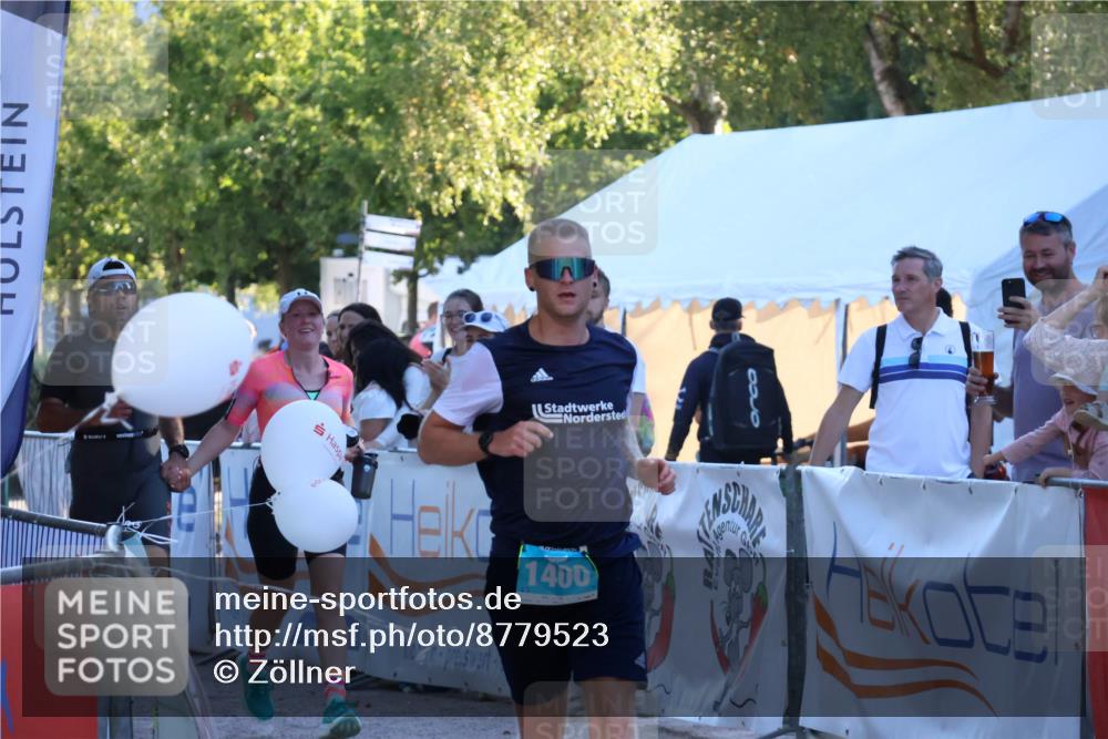 07.09.2025 - 19. Norderstedt Triathlon Zöllner http://msf.ph/oto/8779523 07.09.2025 17:31:54 Ziel 914, 1400, 1442 meine-sportfotos.de