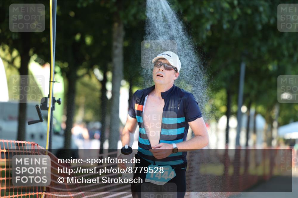 07.09.2025 - 19. Norderstedt Triathlon Michael Strokosch http://msf.ph/oto/8779528 07.09.2025 17:02:21 Laufen 396, 1427, 1444, 1476, 1613 meine-sportfotos.de